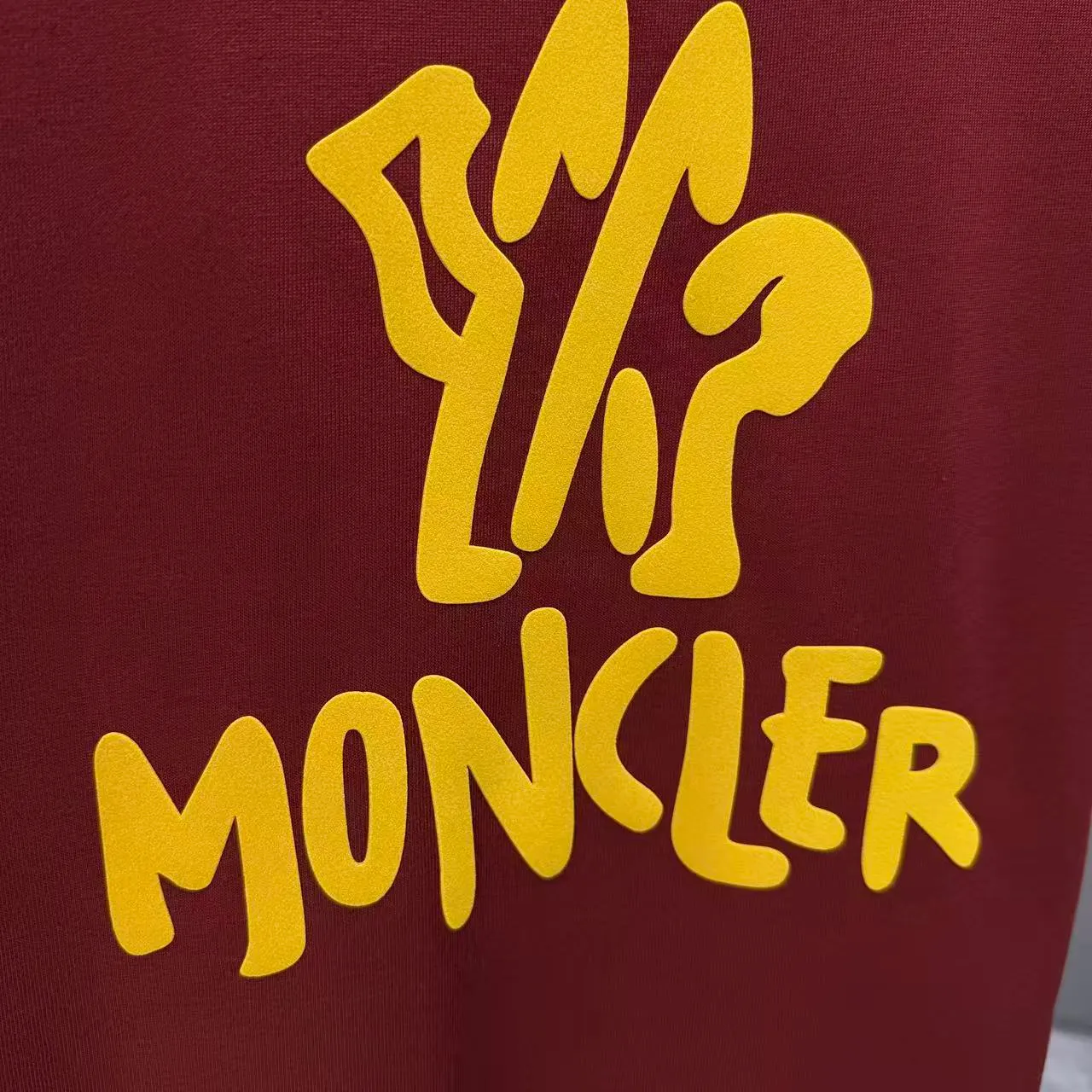 MONCL* * 2026 New Arrival T logo ：Black White Sizes：S M L XL XXL